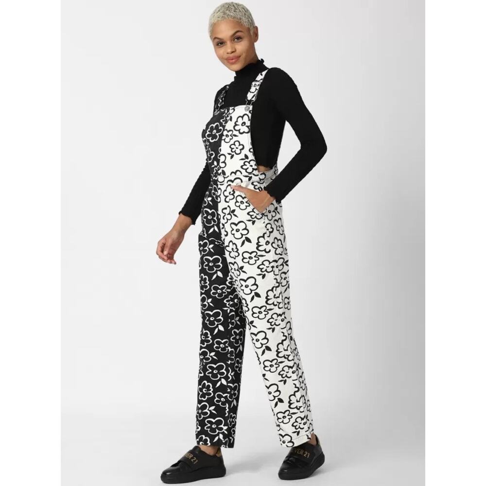 Forever 21 Black and White Floral Overalls Size Medium Zipper Pockets Two Tone